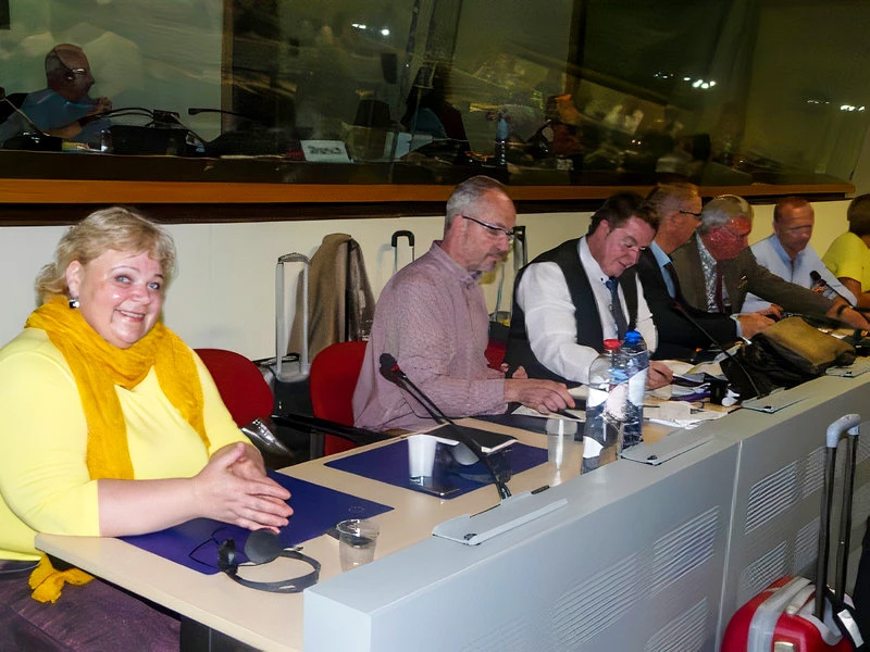 „KIRPĖJŲ IR GROŽIO SPECIALISTŲ ASOCIACIJOS” PREZIDENTĖ J.MAČIULIENĖ LANKĖSI BRIUSELYJE COIFFURE EU SUVAŽIAVIME IR EUROPOS KOMISIJOJE