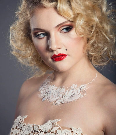  NATALIJOS PAVLOVOS MOKYMAI VIZAŽISTAMS „RETROSPEKTYVA”