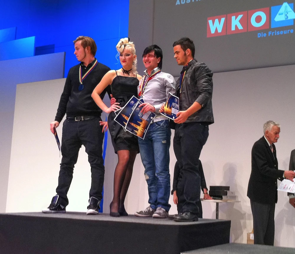 LIETUVOS KIRPĖJAI IR TOLIAU SKINA PERGALES