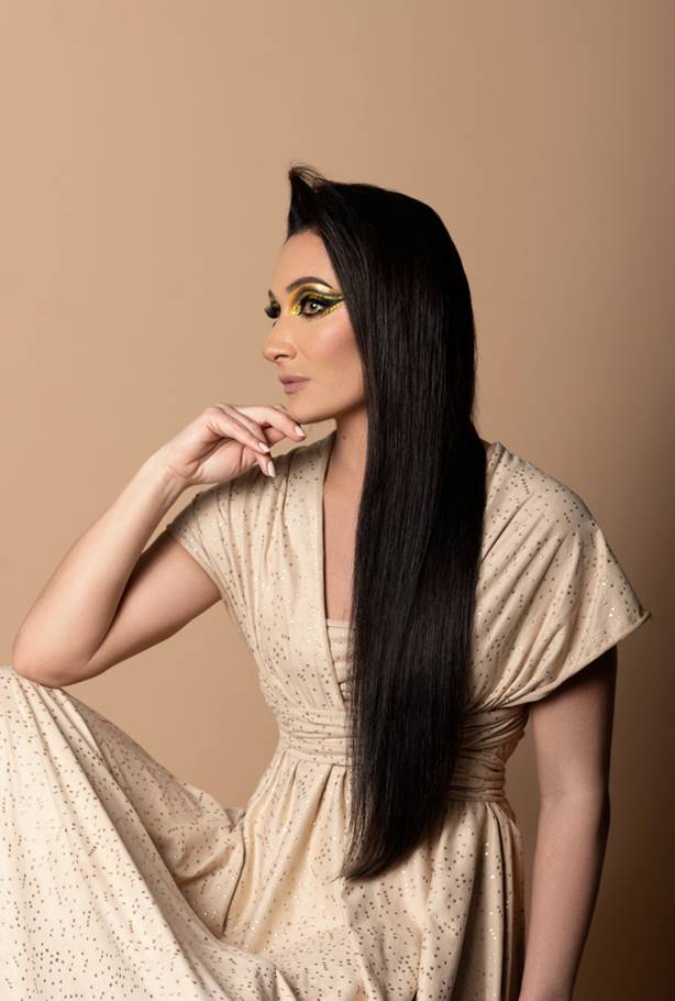 FOTO KONKURSAS METŲ PRIDĖTINIŲ, PRIAUGINAMŲ PLAUKŲ MEISTRAS 2022 – REZULTATAI